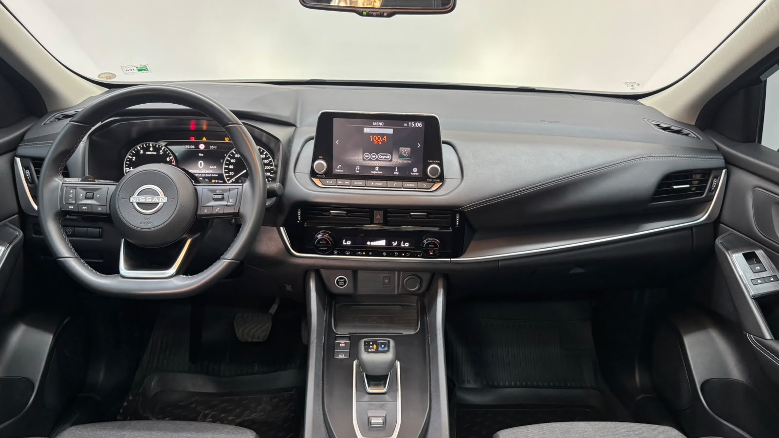 NISSAN QASHQAI 16
